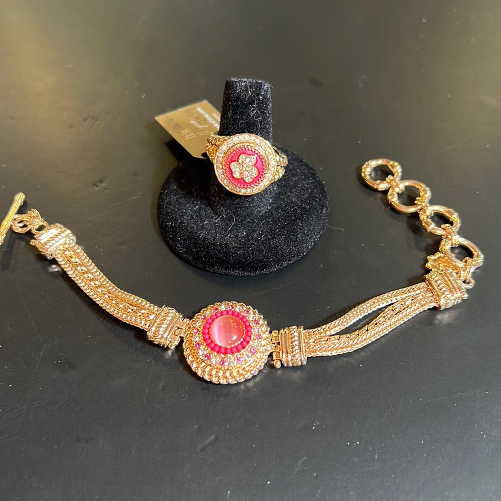 Bright gold ring and bracelet
